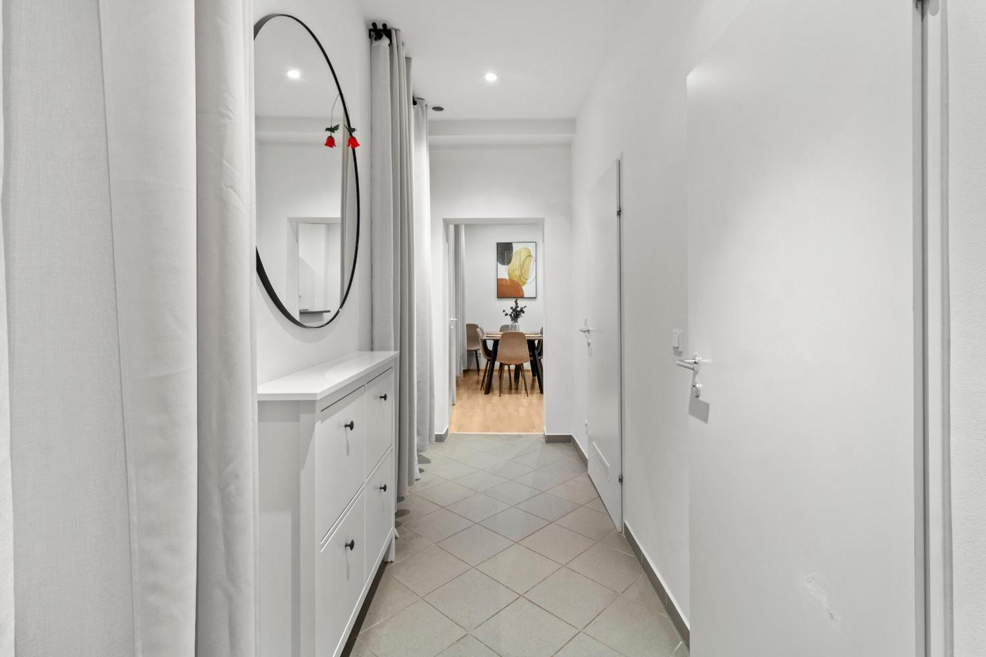 Chic 1Br Apartment - Directly Near Schoenbrunn Viena Exterior foto